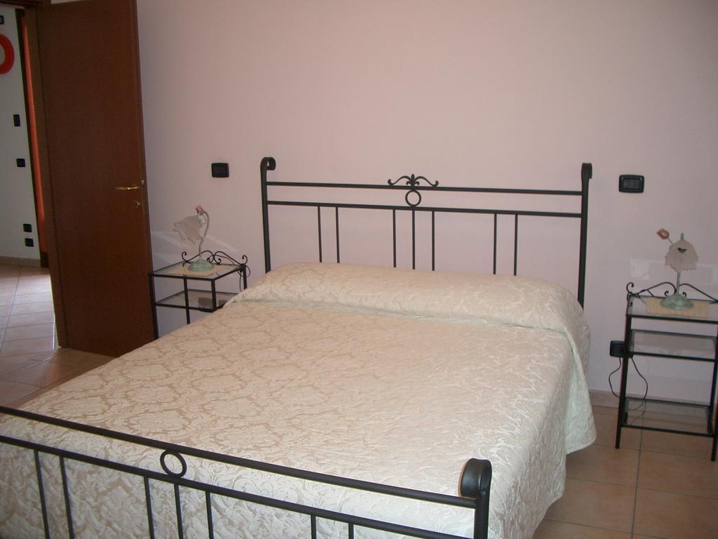 B&B Borgo Tre Case Cavriana Exterior foto
